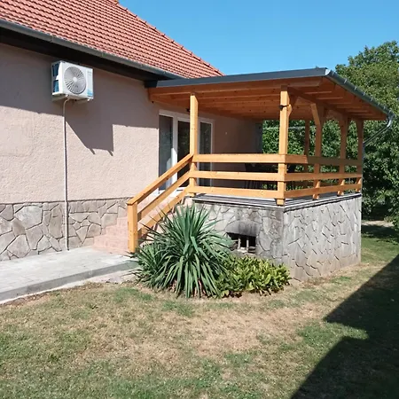 Gulyas Vendeghaz 4*